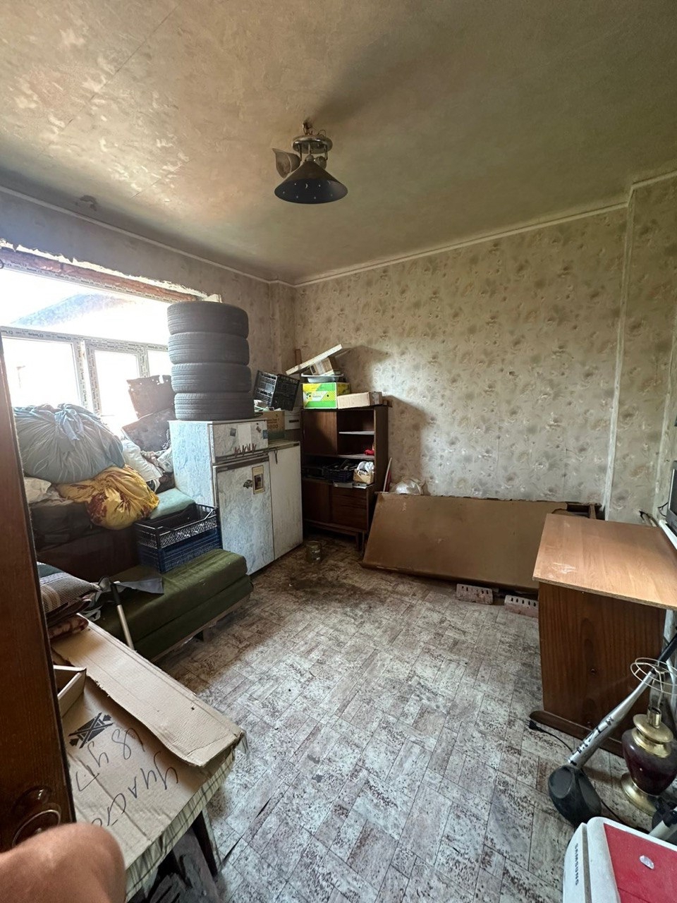 🔥 ! Продам 3-комн. сталинку в старом центре Луганска ● По адресу: участок Цупова, д. 1 (р-н 7-й больницы) ● Цена: 5 800 000₽ (возможен торг) ● Телефон: +7 (959) 136-37-47 ● Описание: Продам 3-комн квартиру в старом центре Луганска, площадью 60 м2, жилая 45 м2, кухня 8м2. В квартире никто не живет. Состояние н...